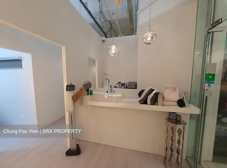 Kap (D21), Retail #570033511